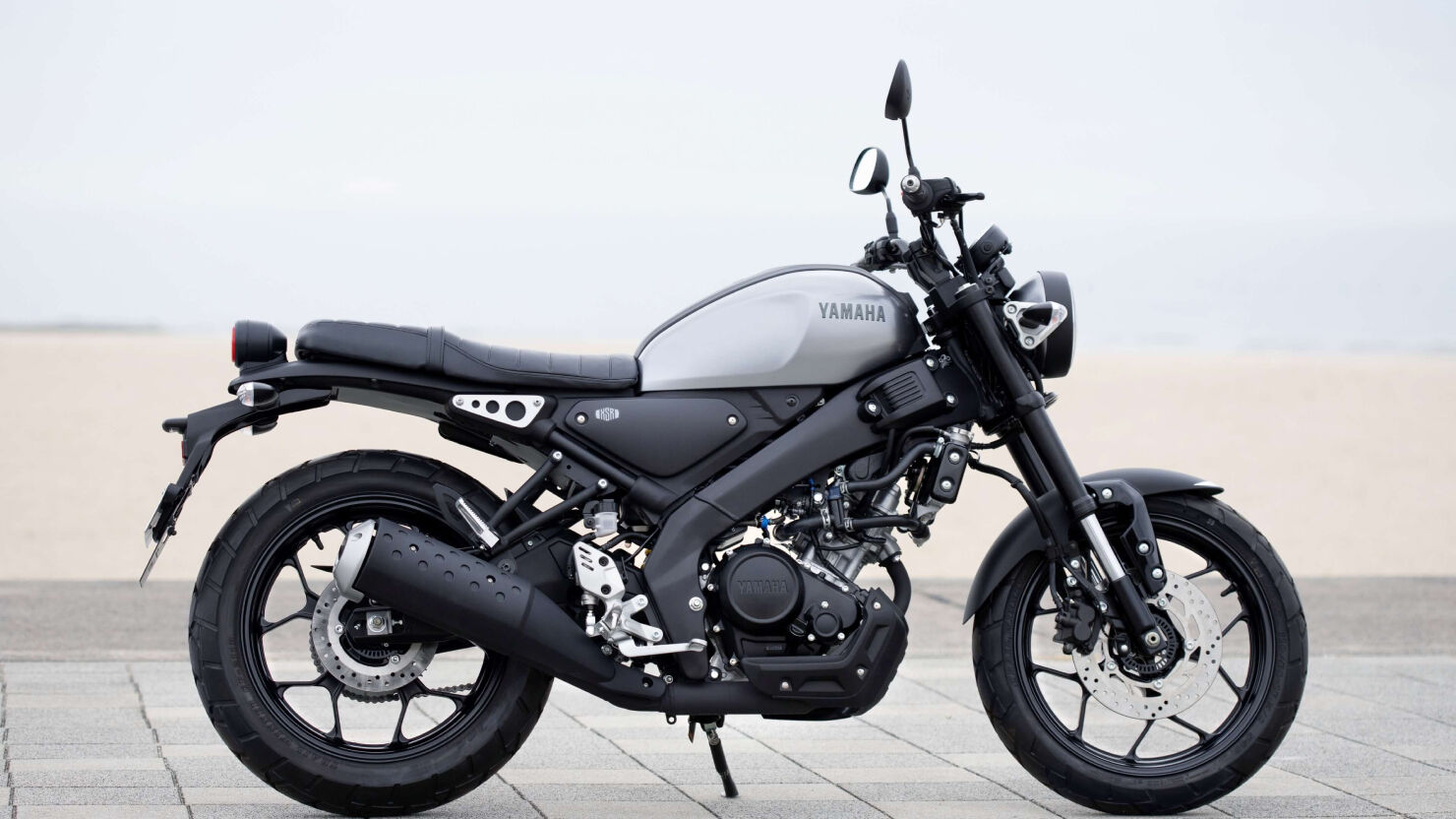 YAMAHA XSR125
