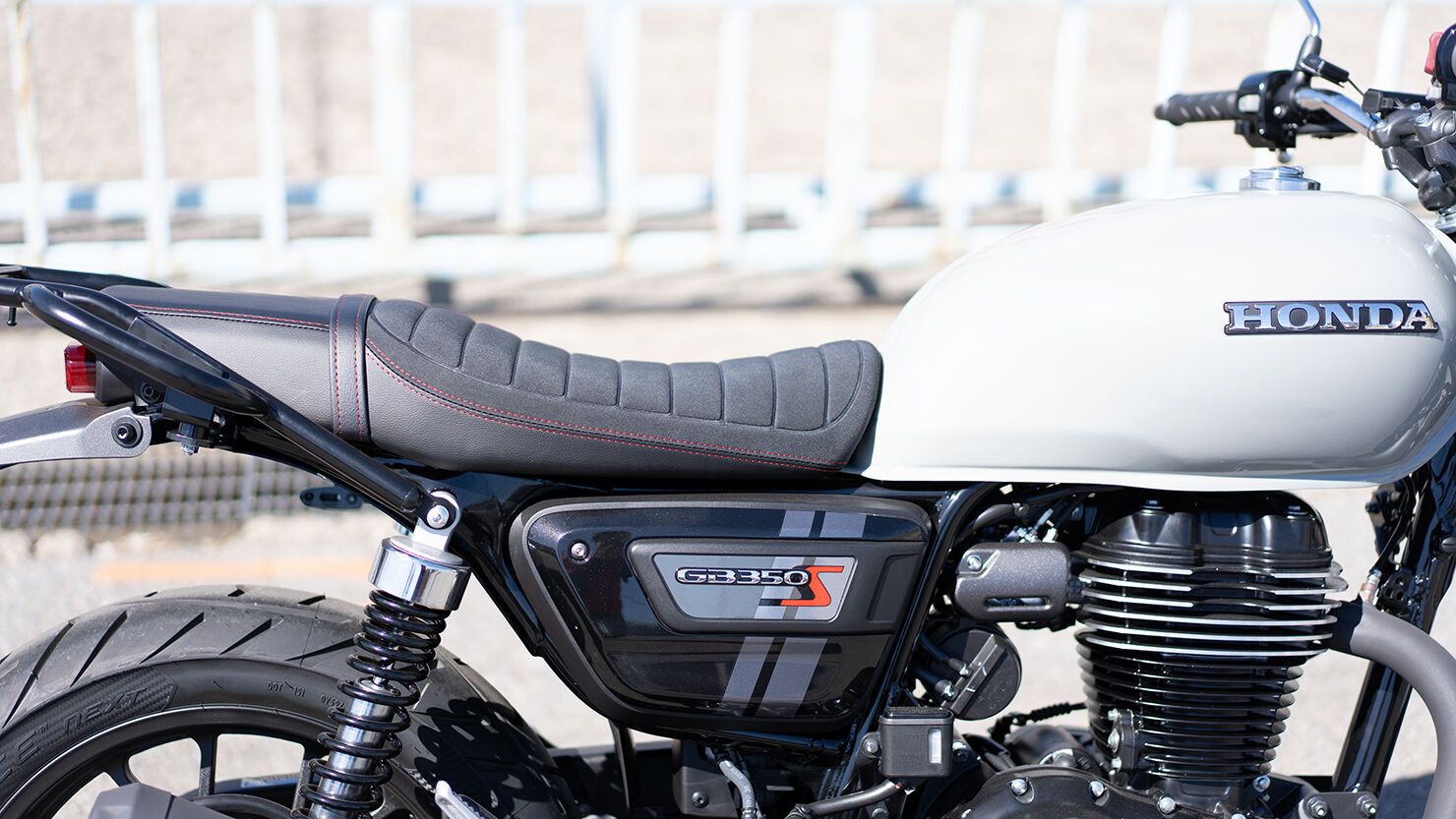 GB350 Sのシート