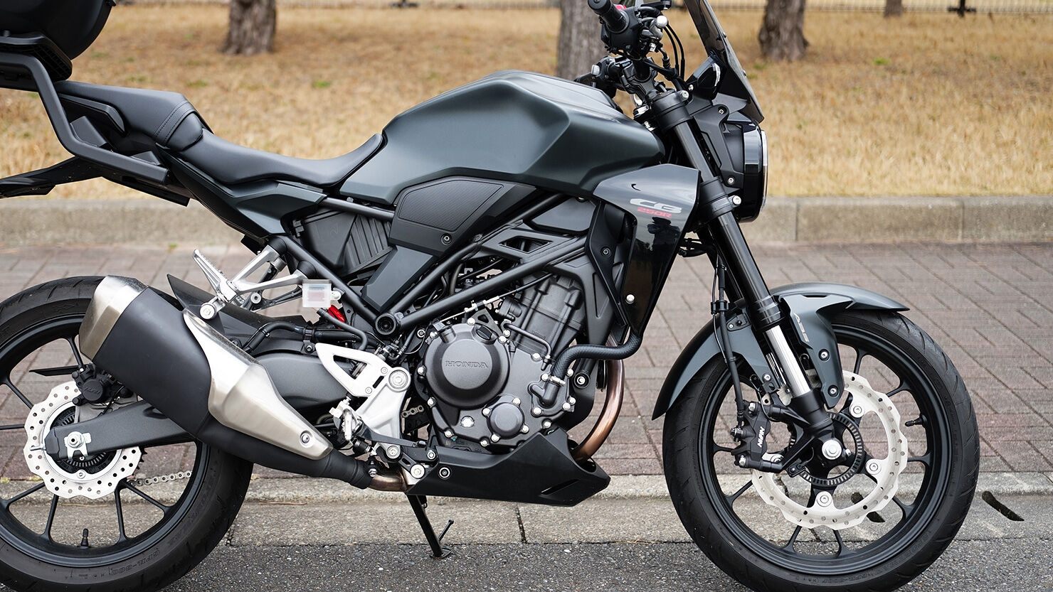 HONDA　CB250R
