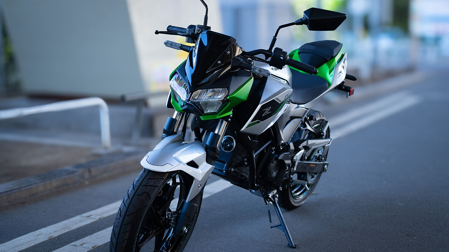 KAWASAKI Z e-1