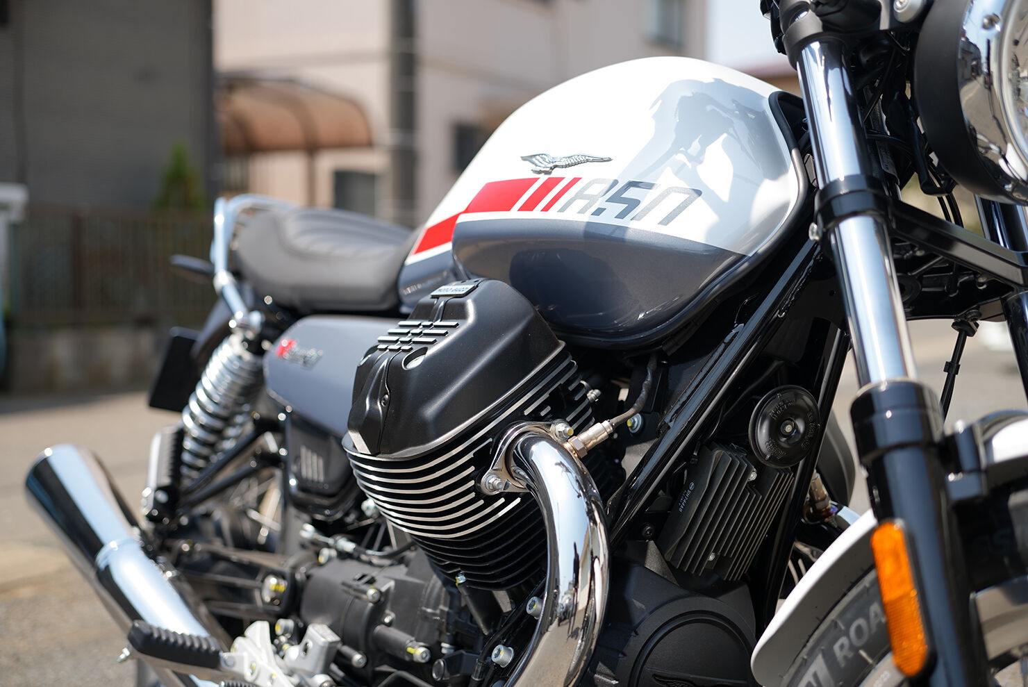 MOTO GUZZI V7