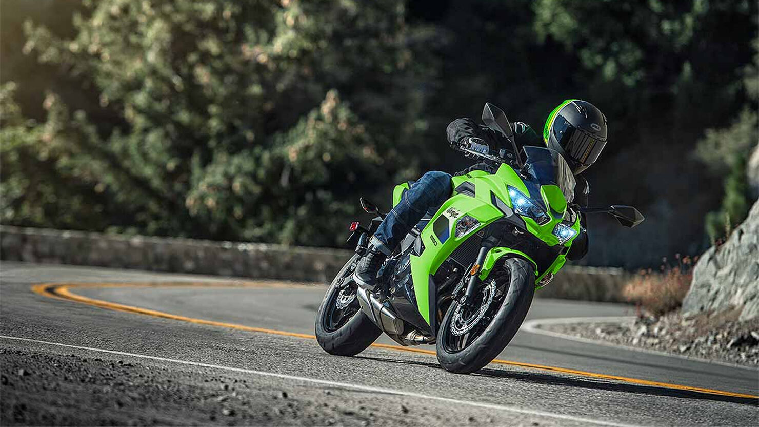 KAWASAKI Ninja650