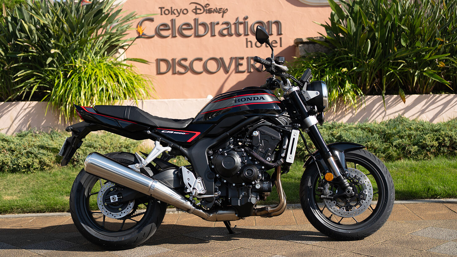 画像引用：CB1000Fはあまり熱を感じないので夏いけそう？