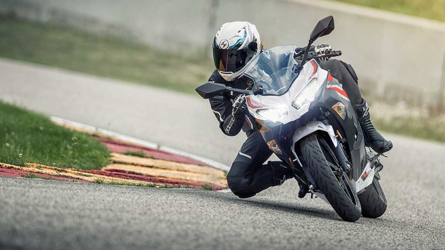 画像引用：www.kawasaki-motors.com