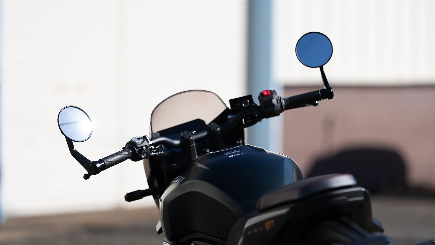  ミラーはバーエンドミラー