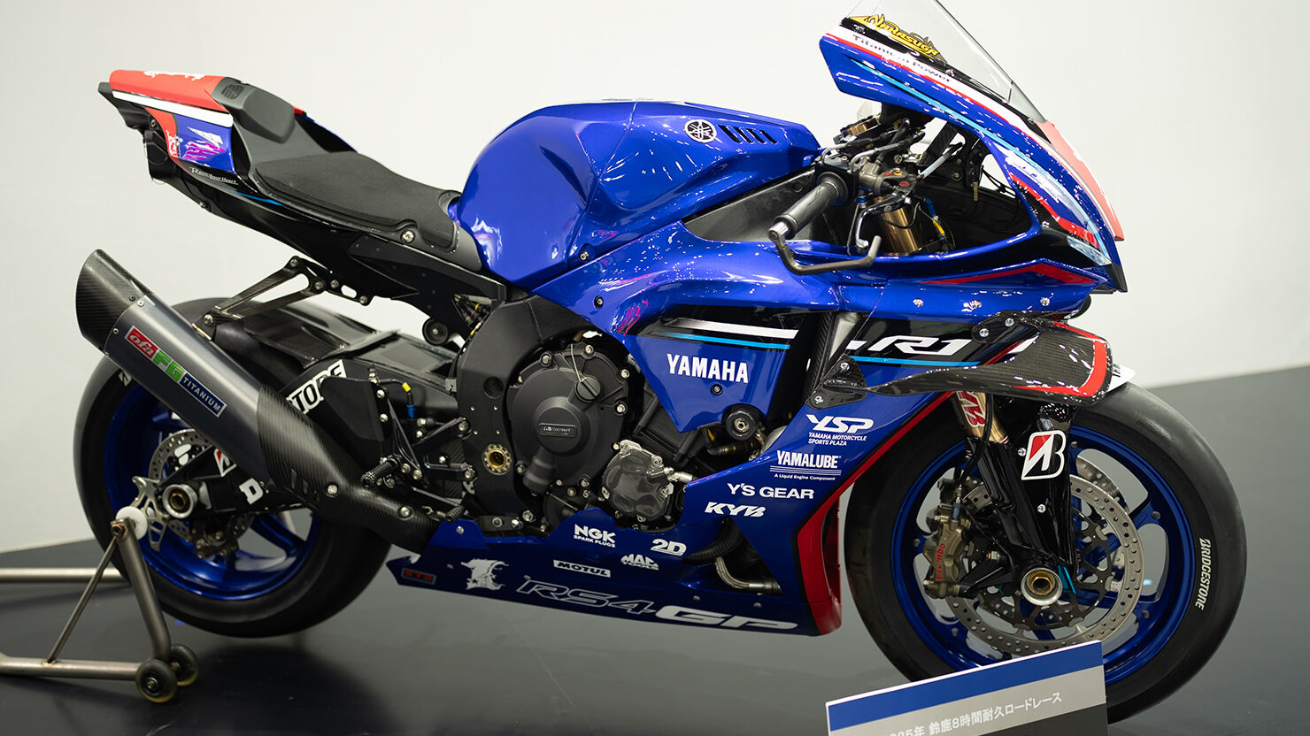  YAMAHA R1