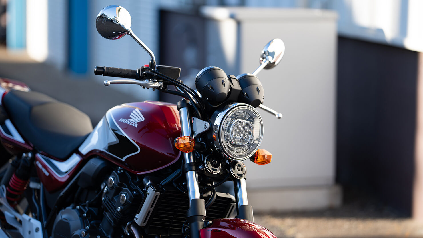  既存モデルのHONDA CB400SF